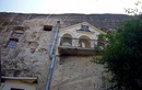 Балкон пещерного храма