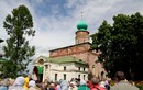 Перед Борисоглебским собором