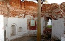 Разрушенный Смоленский храм под колокольней